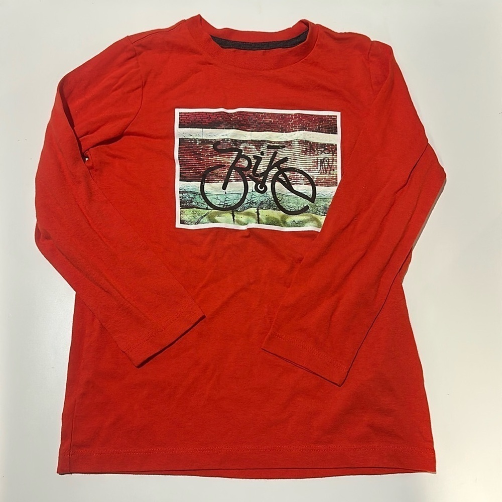 EUC Boys Old Navy Bike Long Sleeve, Size S (6-7)